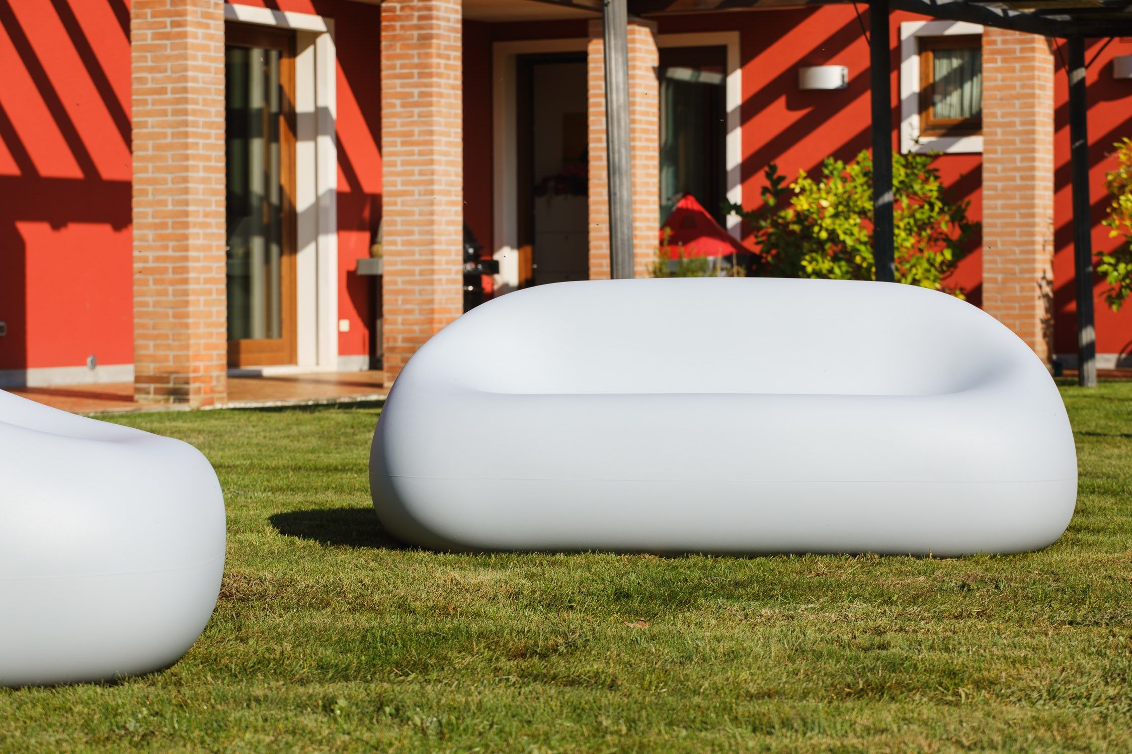 2-местный полиэтиленовый садовый диван PLUST Gumball ARCH-00141498 - Вид №5