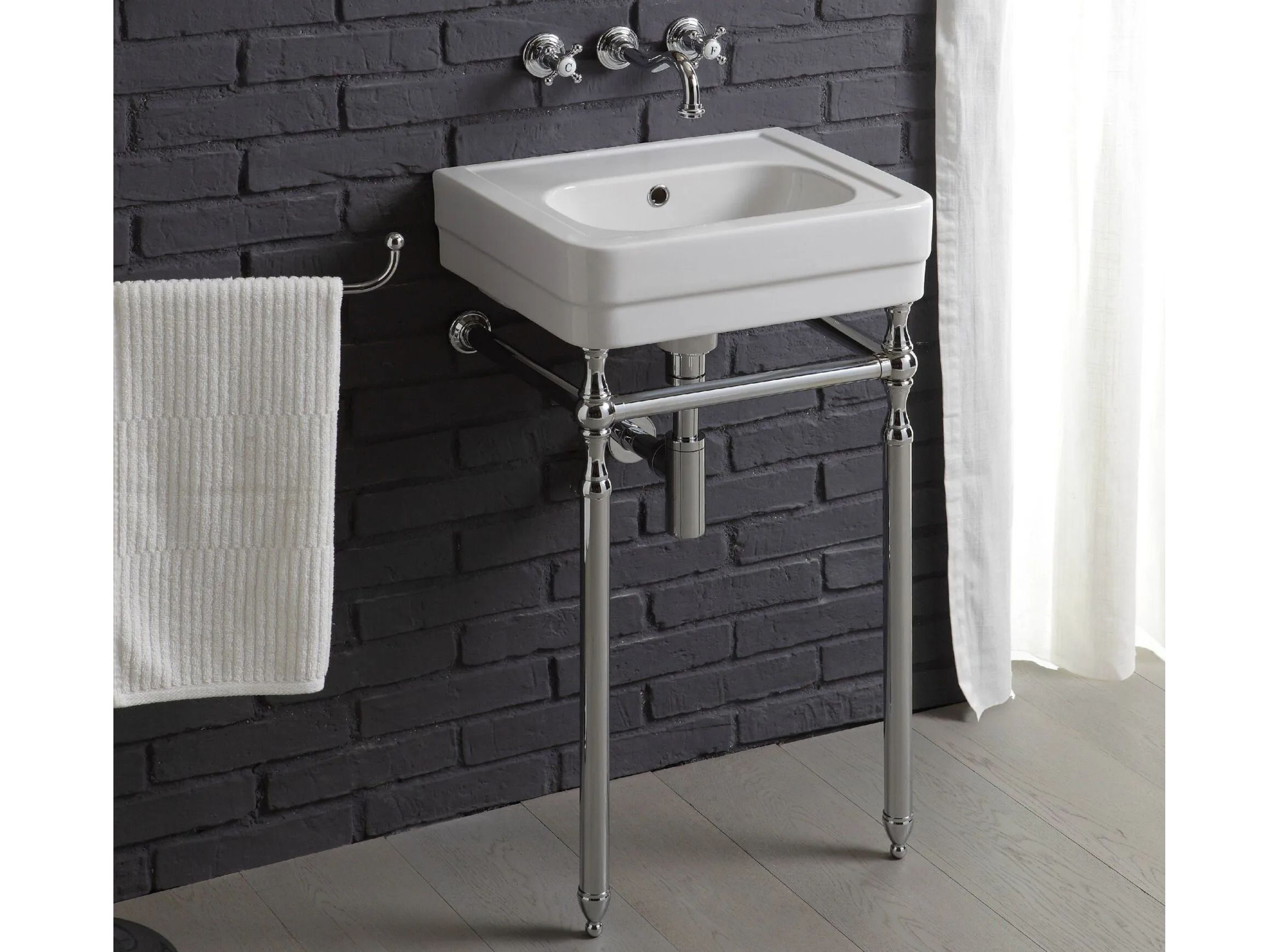 Керамический одиночный умывальник BLEU PROVENCE Provence ' 700 ARCH-00128869 - Вид №1