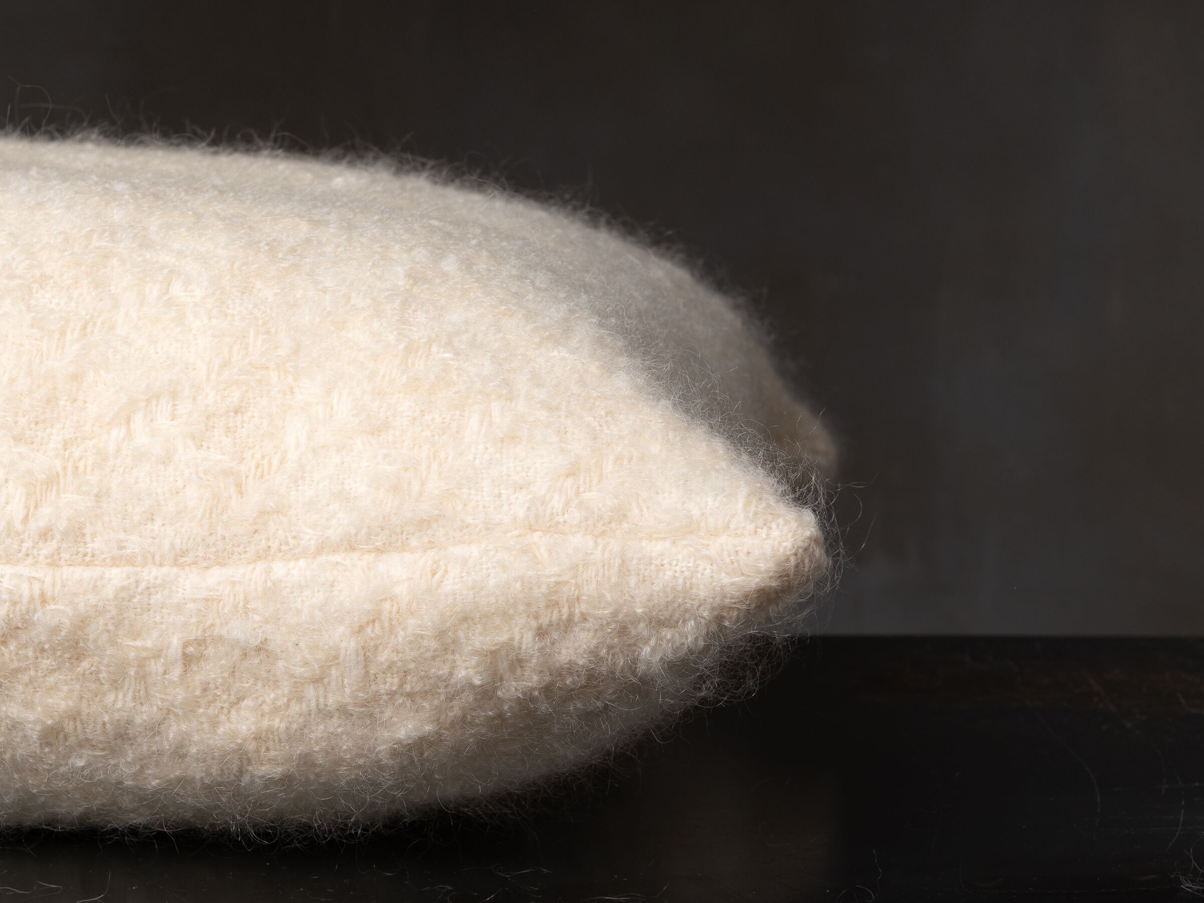 Прямоугольная подушка из мохера The House of Lyria TEMPERANZA ARCH-00089433 - Вид №1