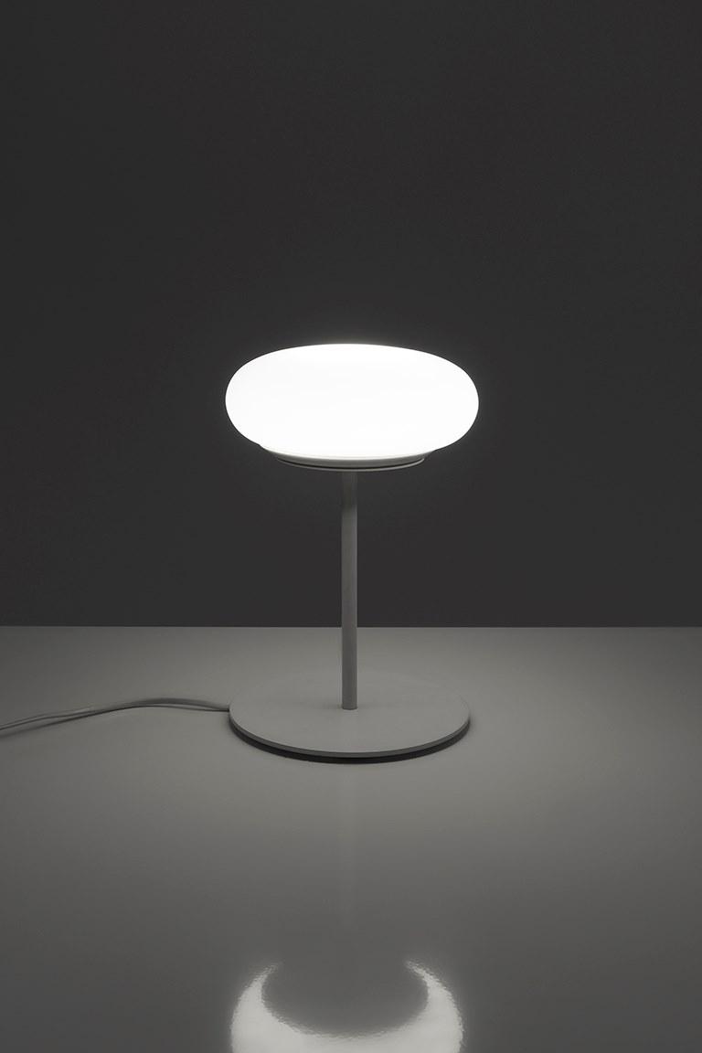 Danese Milano Настольная лампа из опалового стекла и окрашенного металла Itka sun-id-1399104 - Вид №2