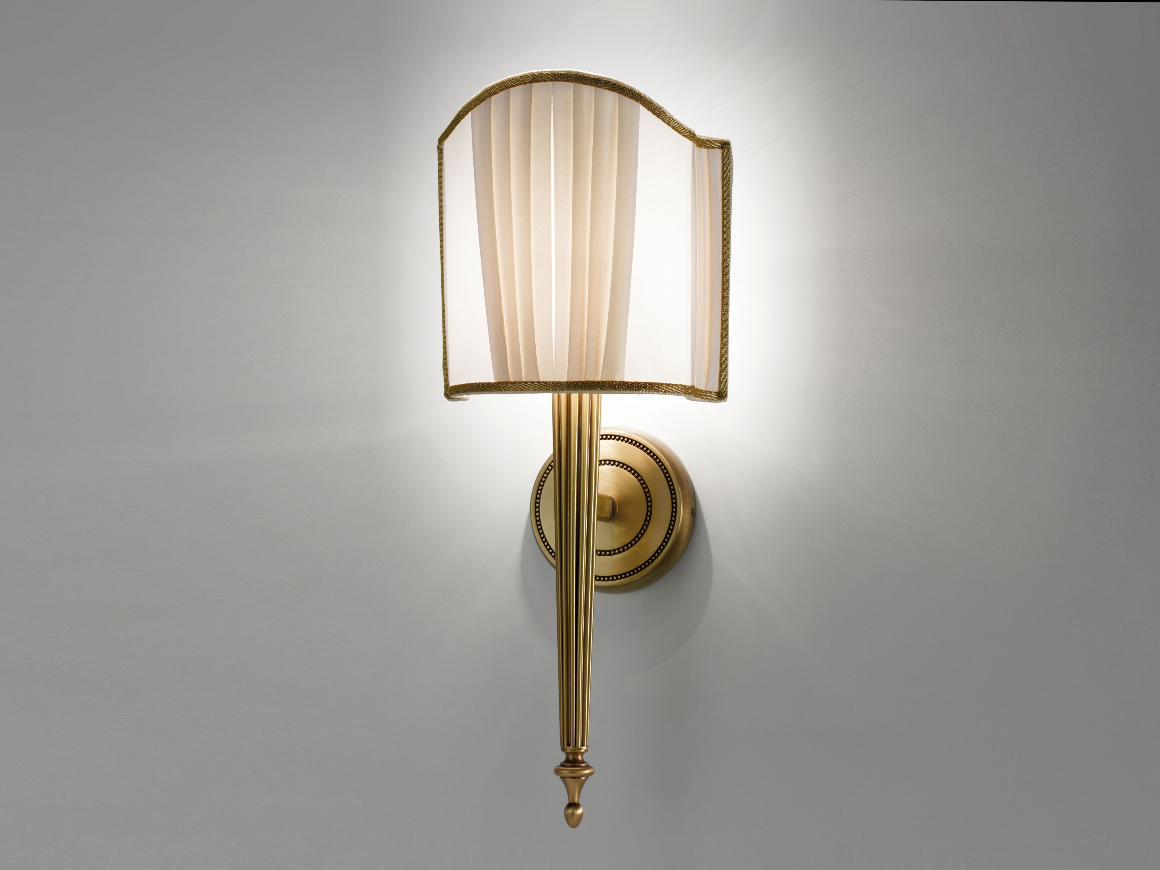 Ткань и металл светодиодный настенный светильник Cremasco Illuminazione световые работы ARCH-00076357 - Вид №1