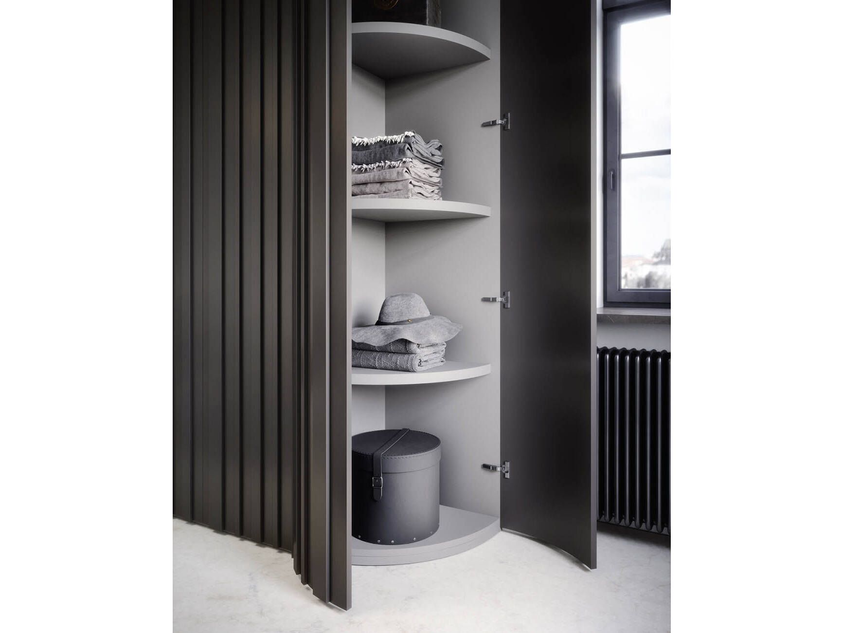 Шкаф с распашными дверцами Novamobili STAVE ARCH-00094980 - Вид №3