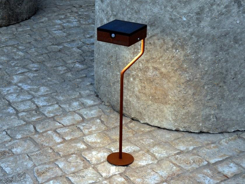 LYX Luminaires Напольный торшер на солнечных батареях из стали с эпоксидной краской sun-id-1354399