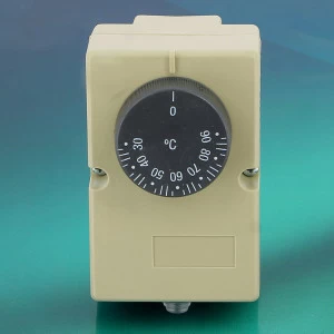 Термостат контактный с наружной шкалой и пружиной для монтажа на трубах EMMETI диапазон регулирования 30-90˚C