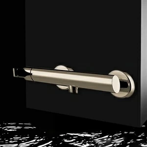 Смеситель настенный для душа 7MACODE8 Geda Nextage Macò с шланговым соединением