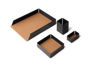 Набор столов из стали и кожи