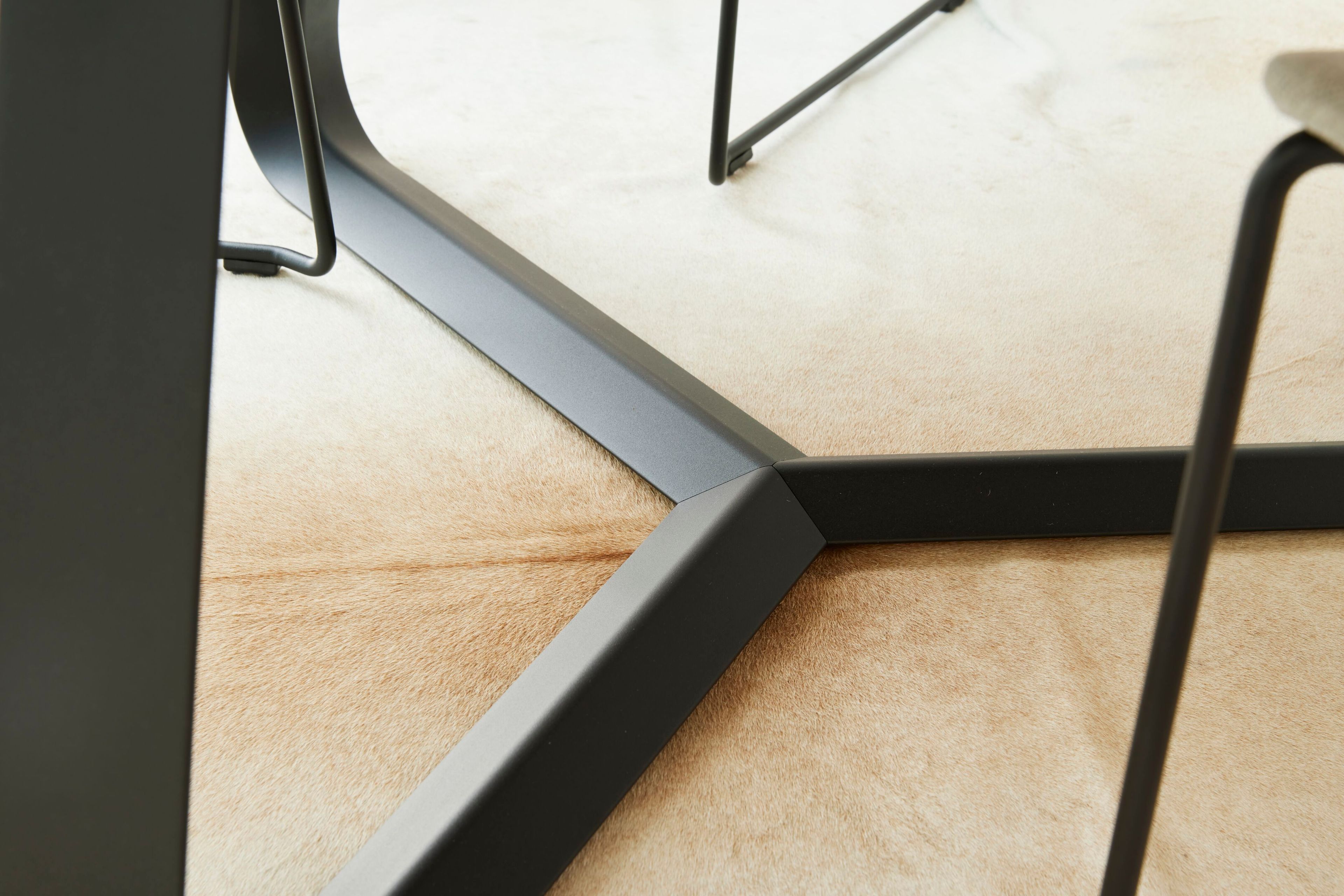 Круглый стол в Xeramica Joli ARCH-00039501 - Вид №3