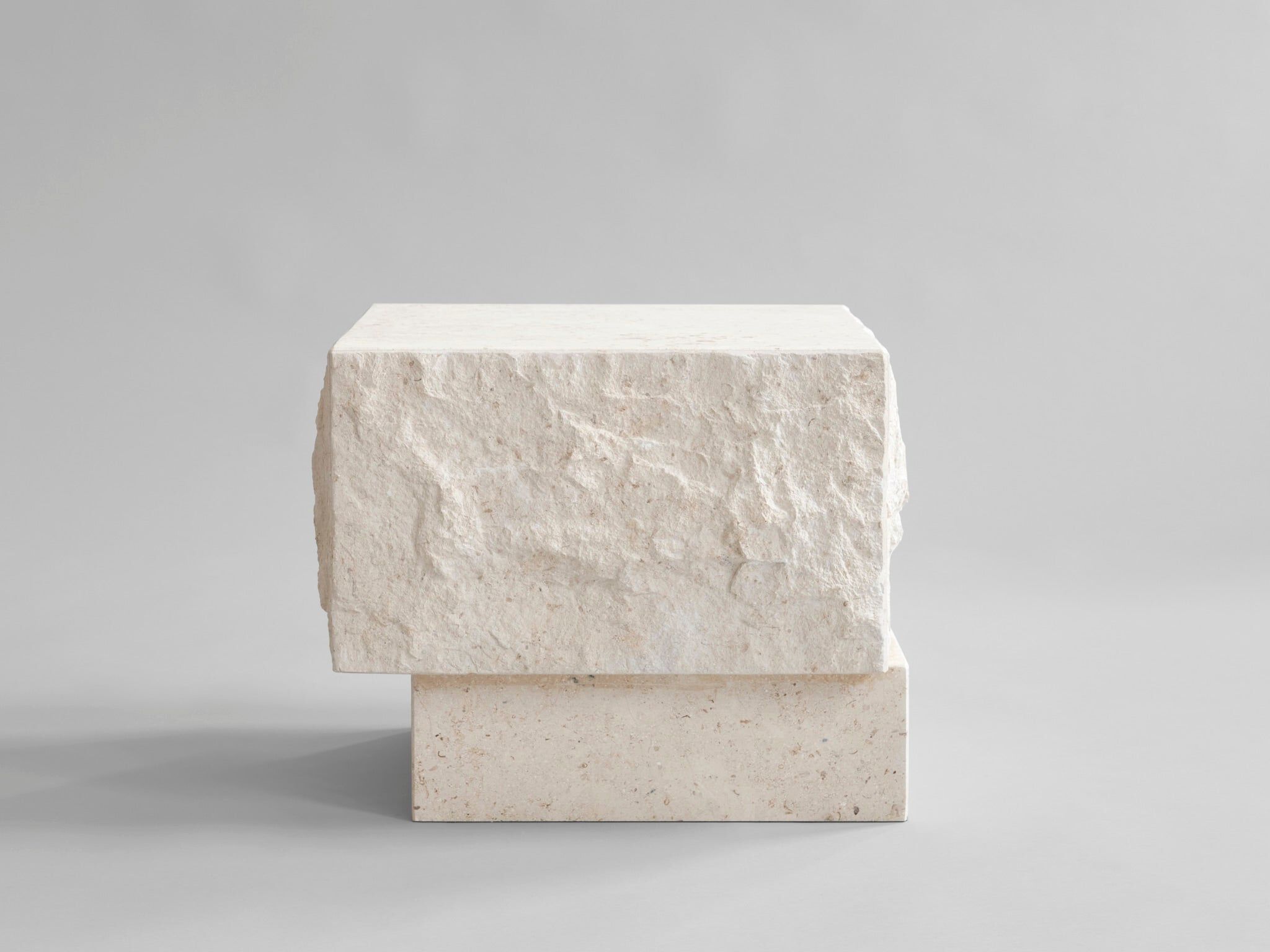Низкий журнальный столик из известняка 101 Copenhagen Temple ARCH-00037919 - Вид №1