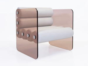 Кресло с подлокотниками