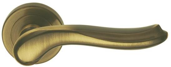 Pasini Ручка из латуни на розетке Laura liscia 0300  - Вид №1