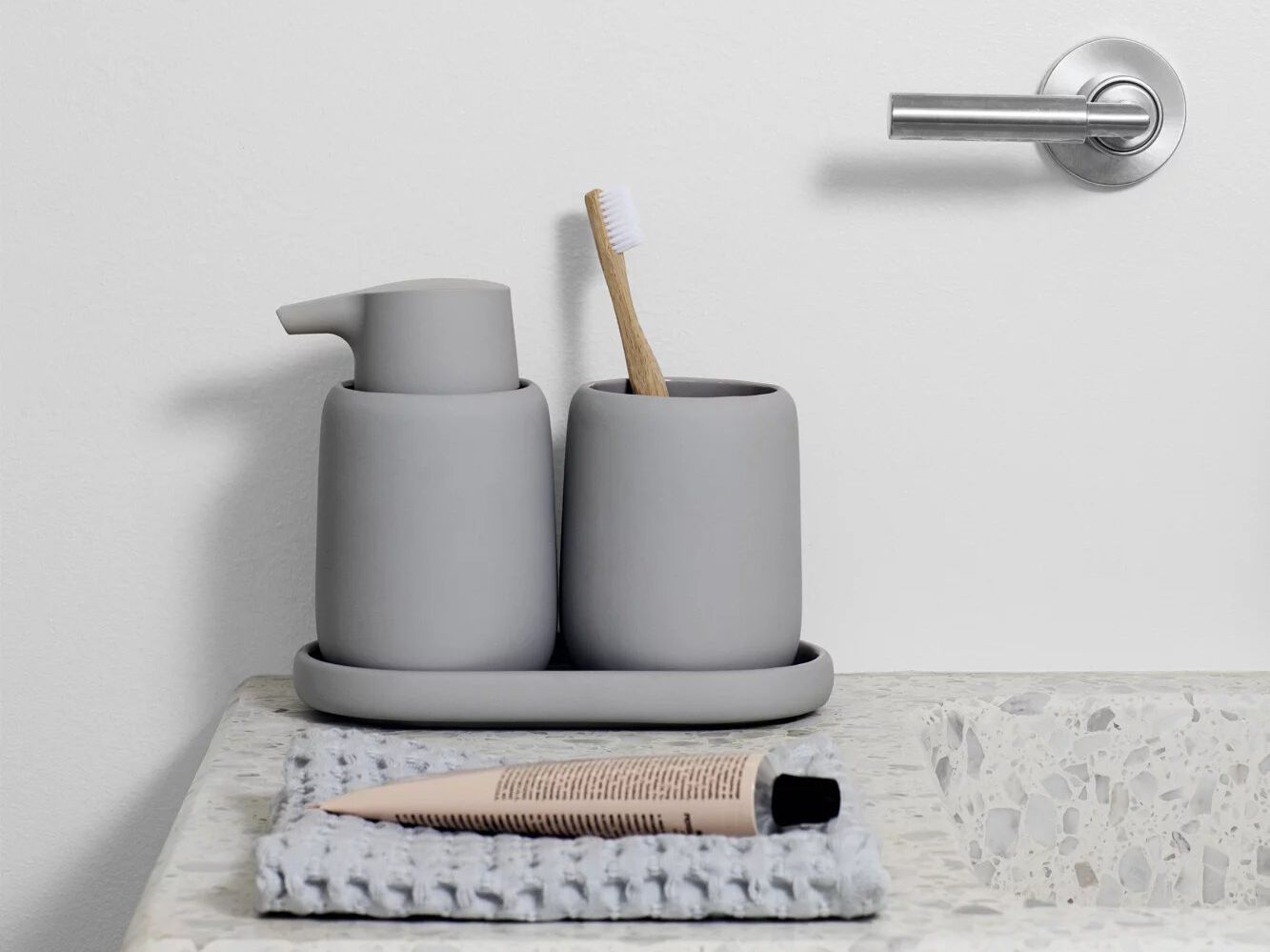 Керамический держатель для макияжа blomus Sono ARCH-00015134 - Вид №4