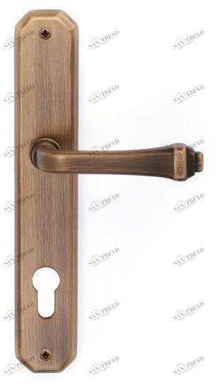 Pasini Ручка из латуни на пластине с накладкой Creola 1800 