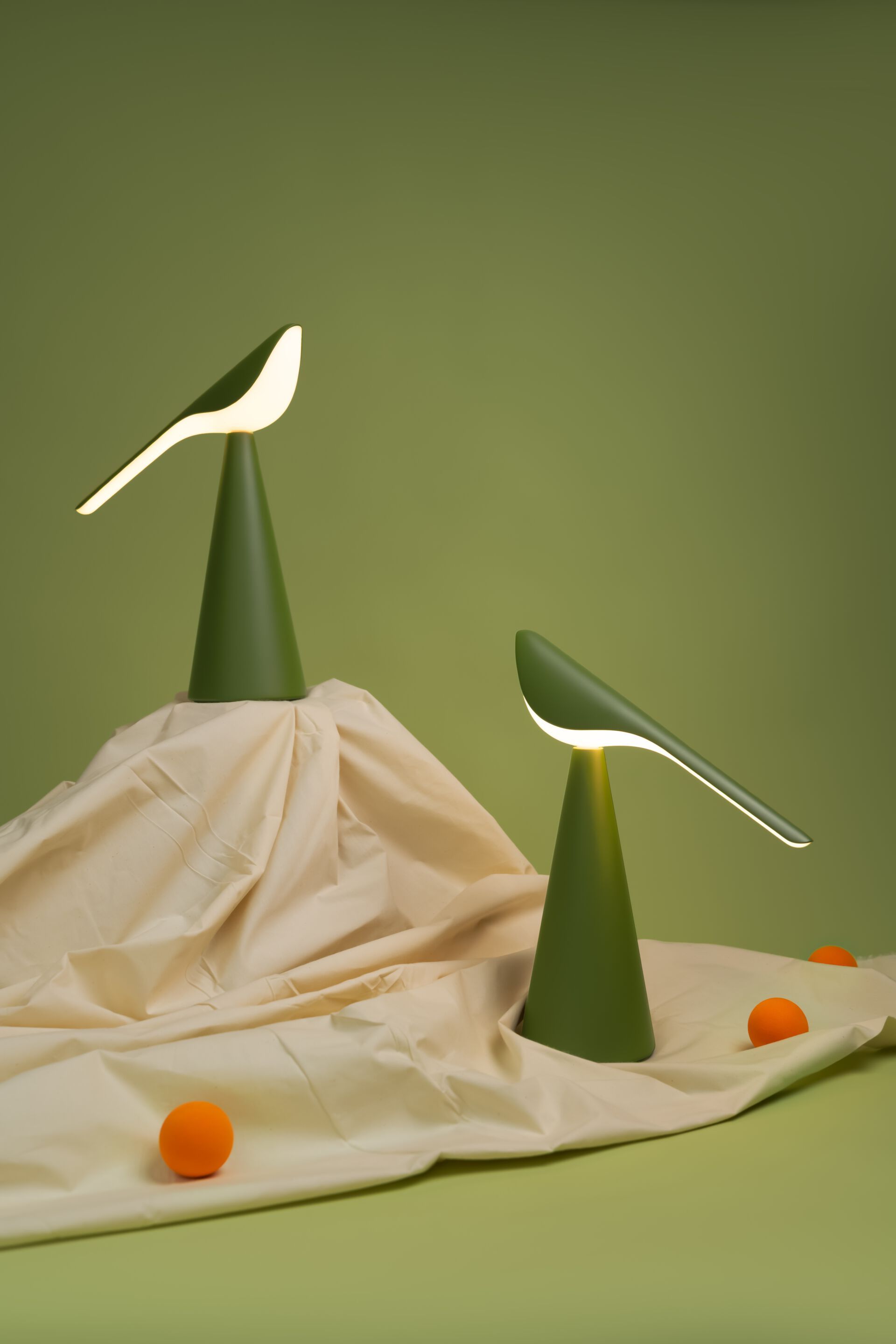 Алюминиевая светодиодная настольная лампа Established&Sons TIKI ARCH-00145932 - Вид №81