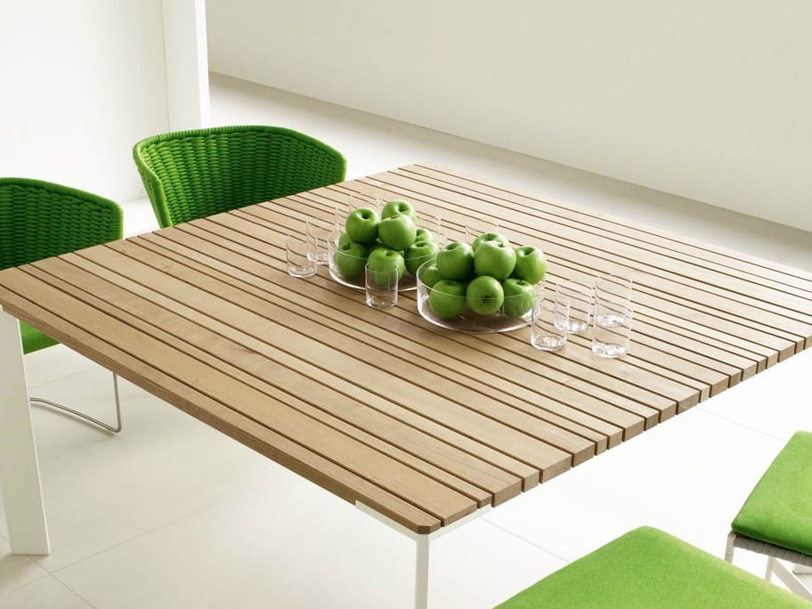 Деревянный квадратный садовый стол Paola Lenti ARCH-00100778