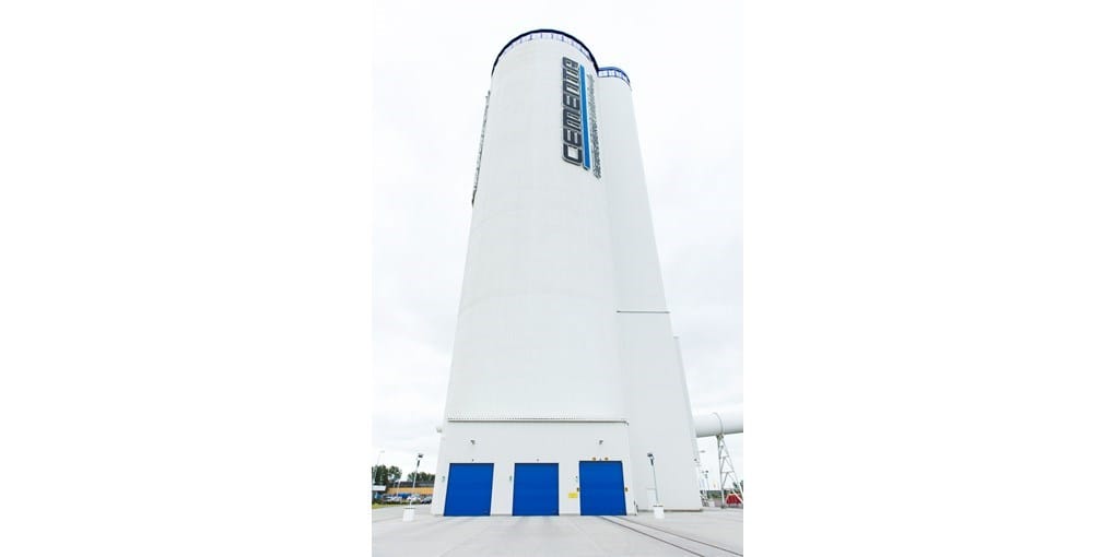 Универсальные секционные ворота ASSA ABLOY Entrance Systems промышленные секционные ворота ARCH-00082049 - Вид №1