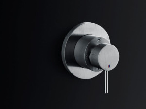 Смеситель для раковины из матовой стали