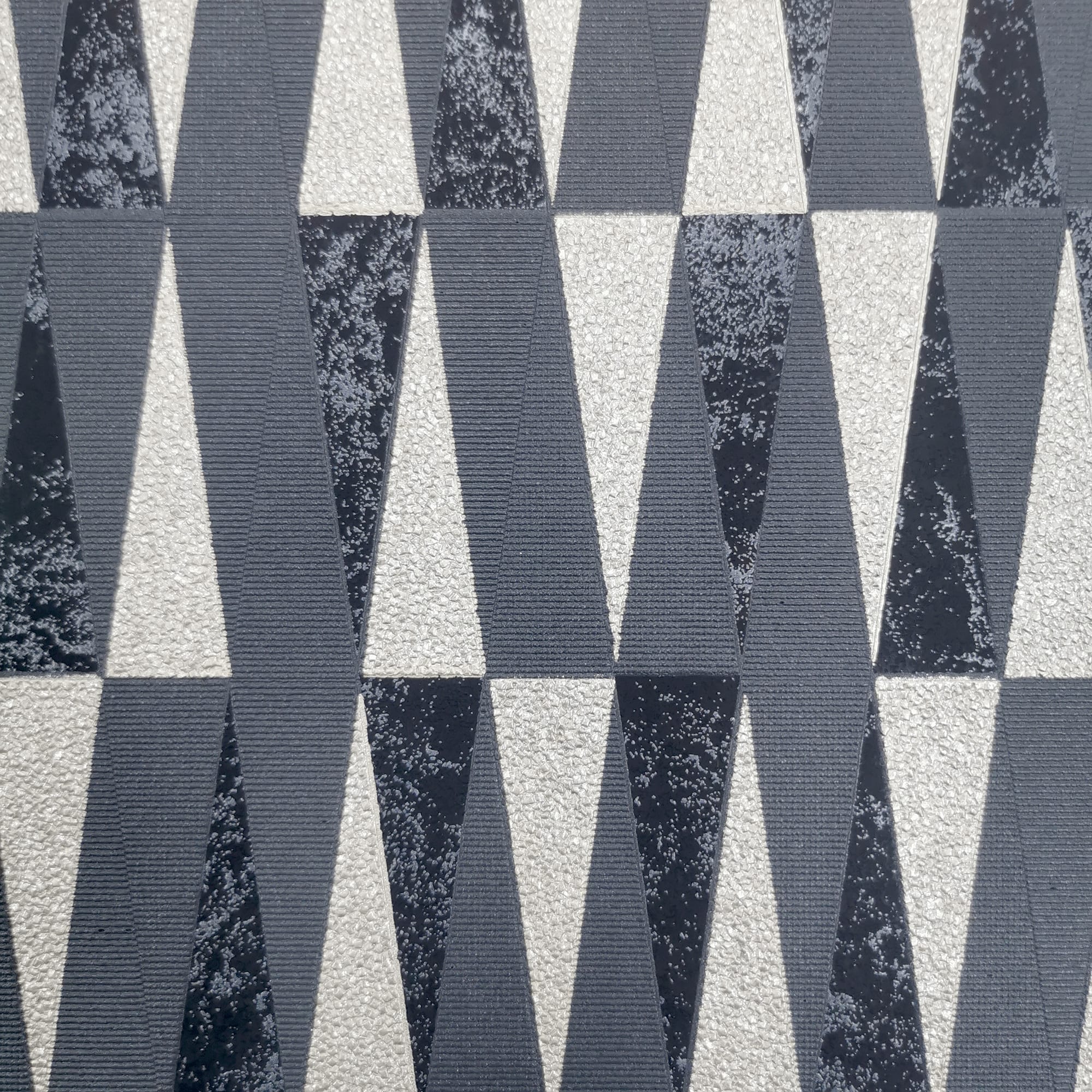 83211537 Обои флизелиновые Erismann чёрные 1.06 м 12038-15 Carat Santreyd - Вид №1