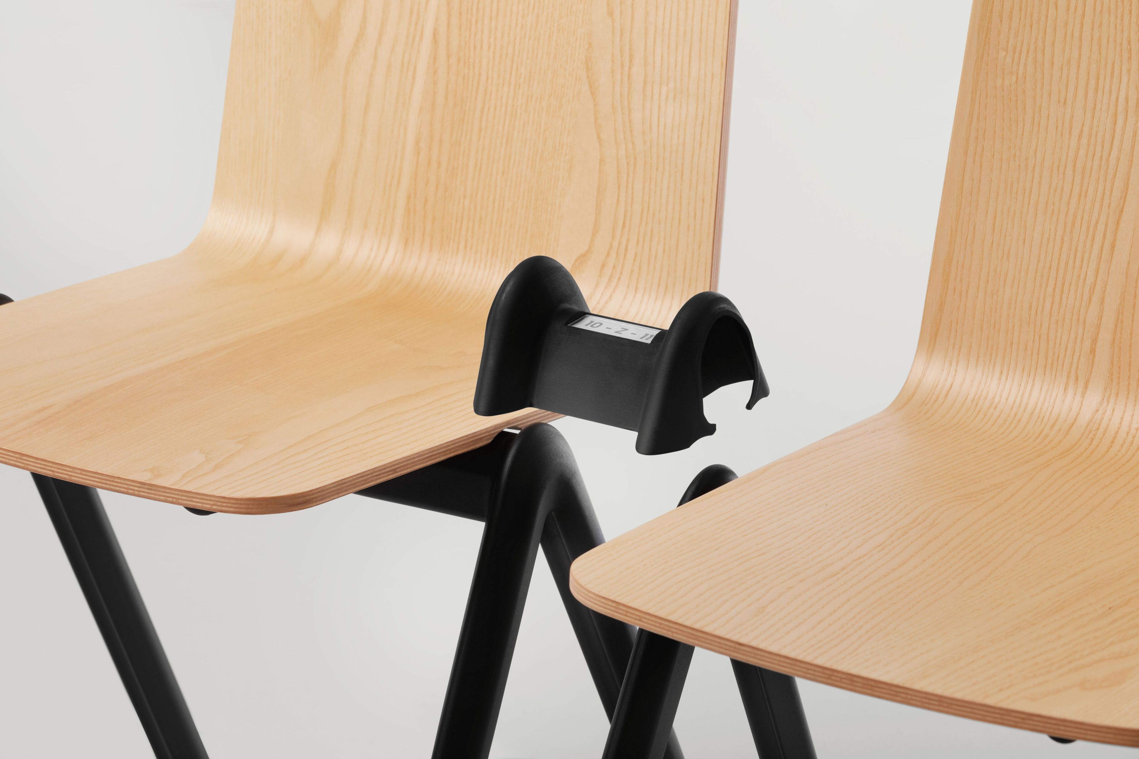 Штабелируемый стул с мягким сиденьем Midj стек ARCH-00143971 - Вид №4