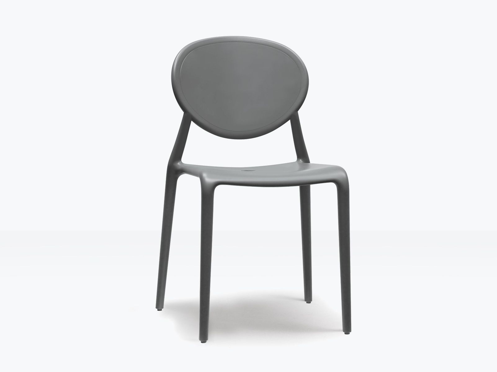 Штабелируемый стул с медальоном из инженерного пластика S-CAB Чт ARCH-00092651