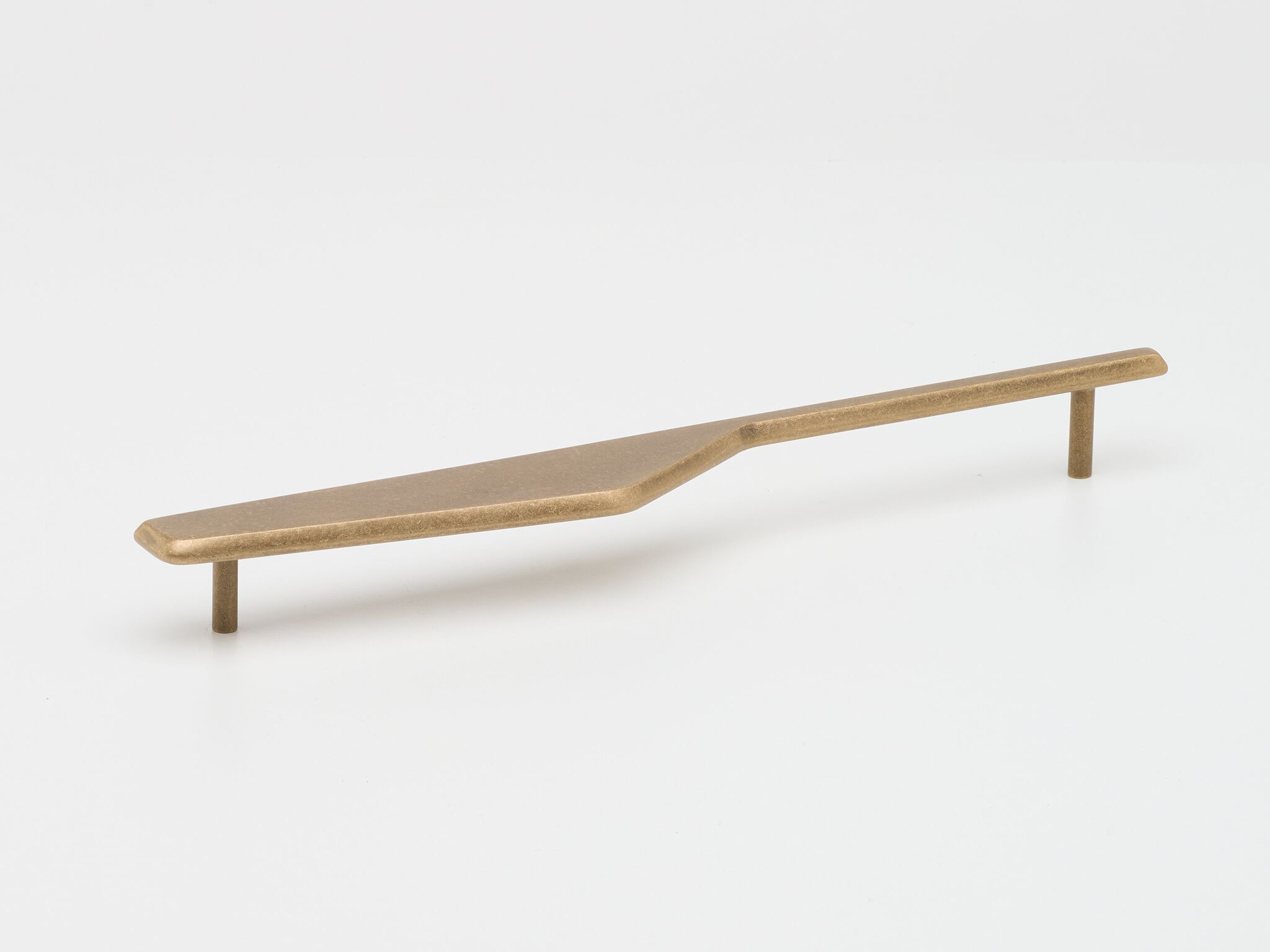 Латунная мебельная ручка Lo & Co Interiors Line Series ARCH-00089012