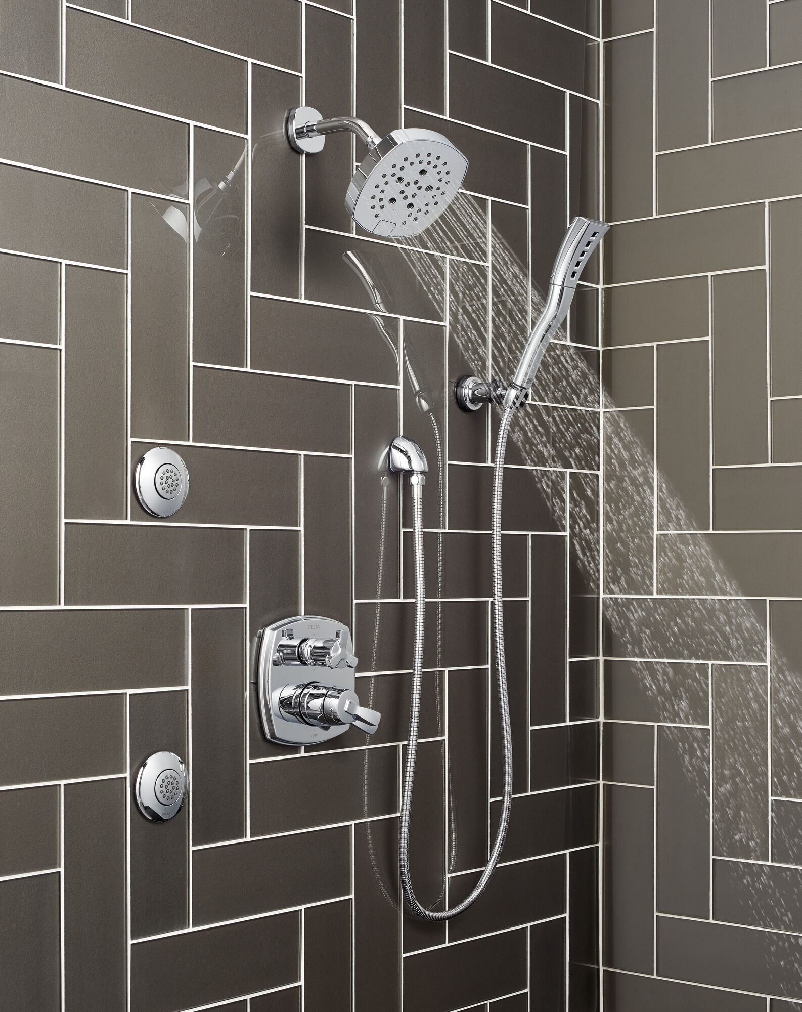 52663-RB Насадка для душа H2Okinetic с 5 настройками Delta Faucet Universal Showering Венецианская бронза  - Вид №2