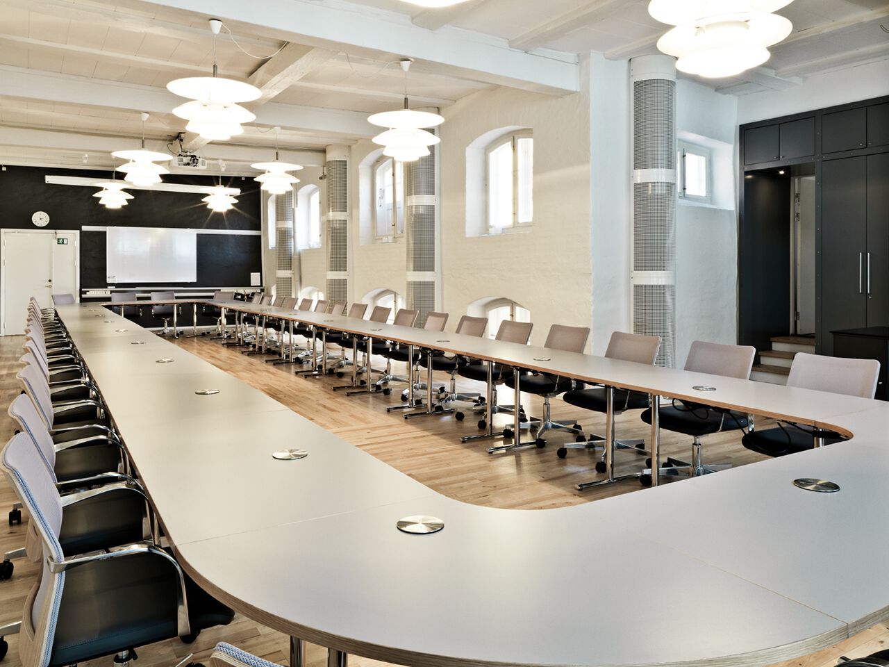 5-спицевое регулируемое по высоте офисное кресло с колесами Howe MN1 ARCH-00118350 - Вид №1