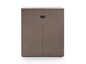 Шкаф с распашными дверцами