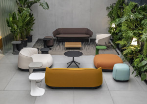 Тканевое кресло