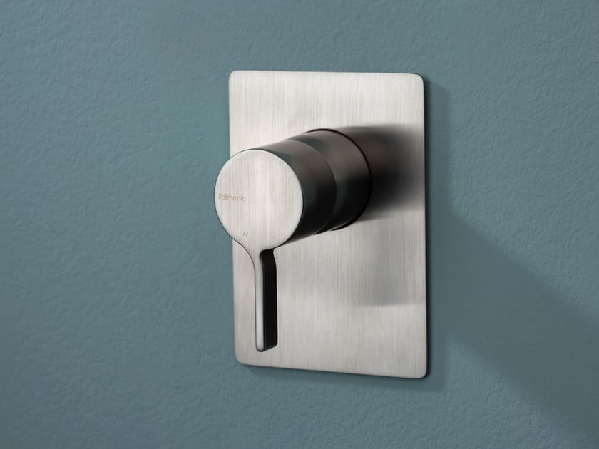 Хромированный латунный однорычажный смеситель для душа с пластиной Ritmonio Tie ARCH-00108634