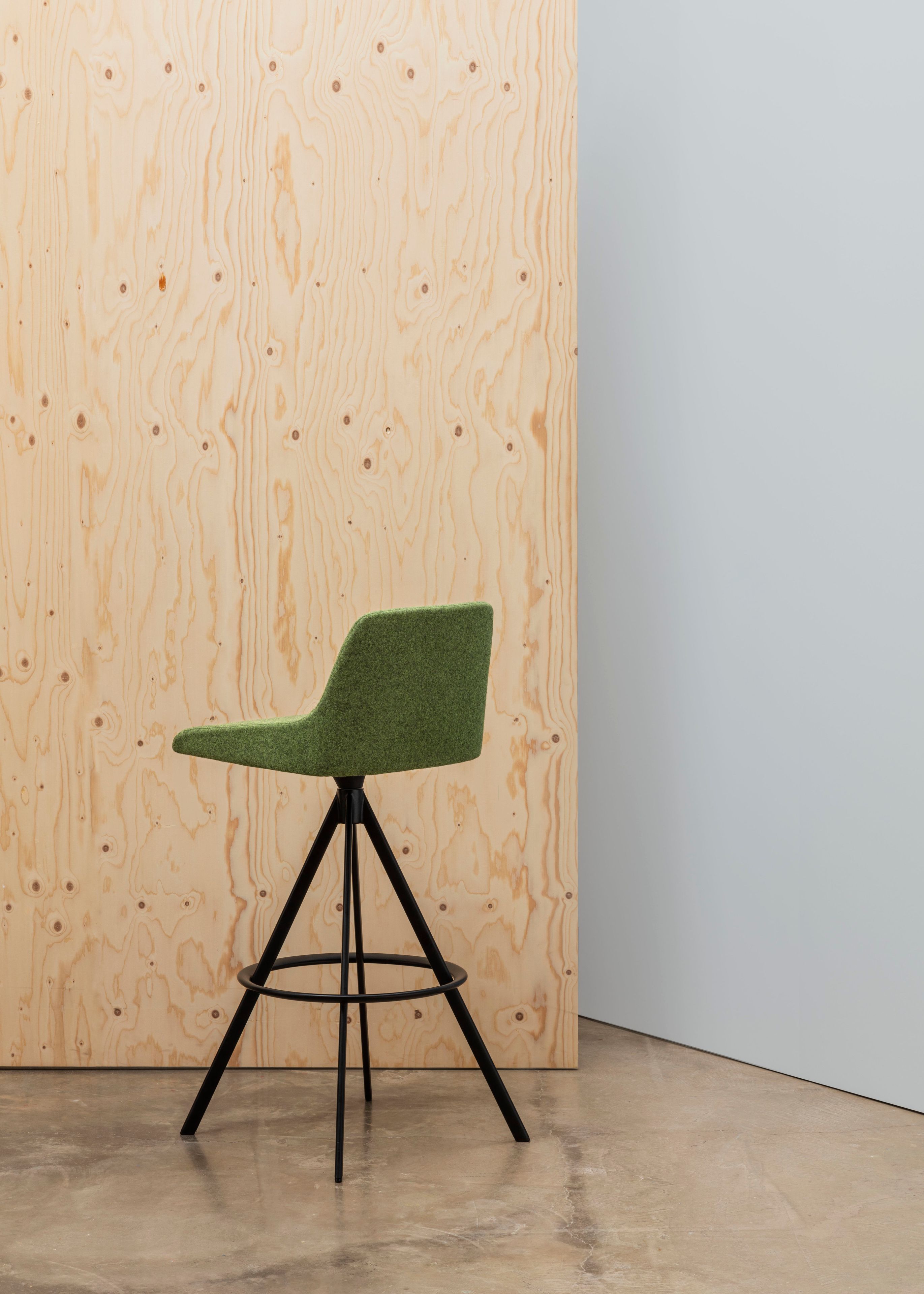 Высокий поворотный стул из ткани Andreu World ALYA BQ1590 / BQ1591 ARCH-00116749 - Вид №1