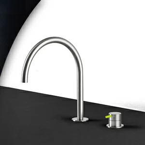 Кухонный смеситель сталь матовая с зеленой ручкой Kitchen Radomonte TKI32SCIL23