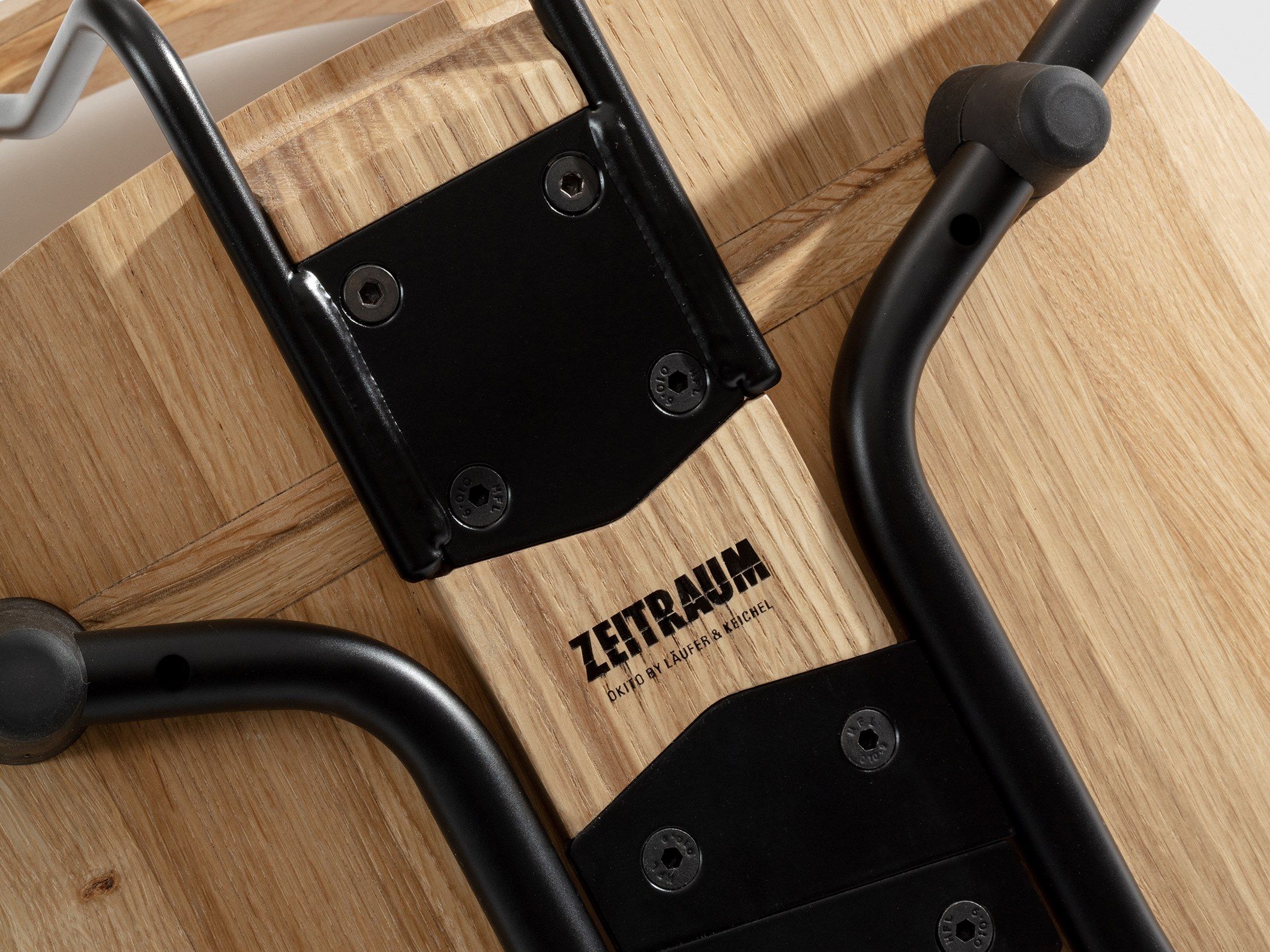 Штабелируемый стул из стали и дерева ZEITRAUM Okito ARCH-00082422 - Вид №13