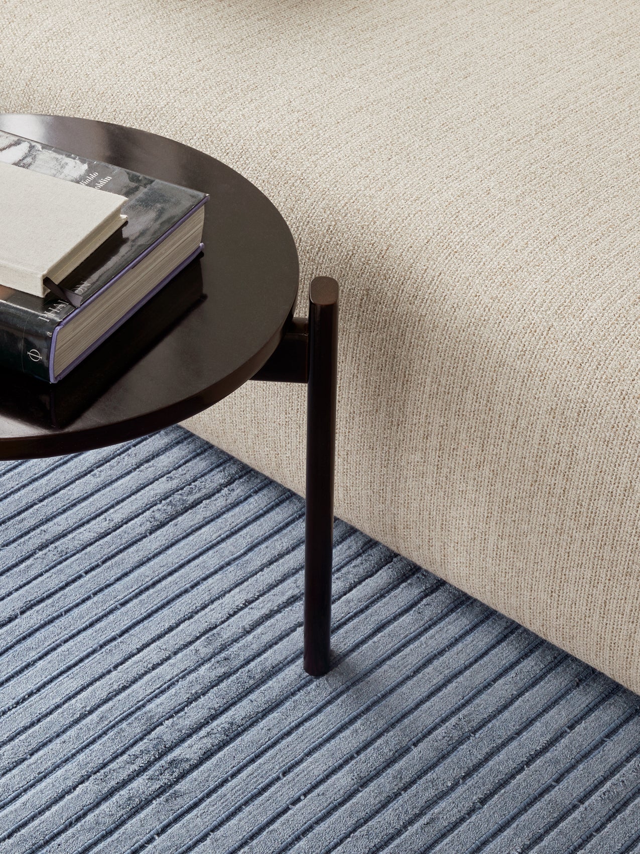 5709262049639 Стол для отдыха в коридоре LuceLight  - Вид №4