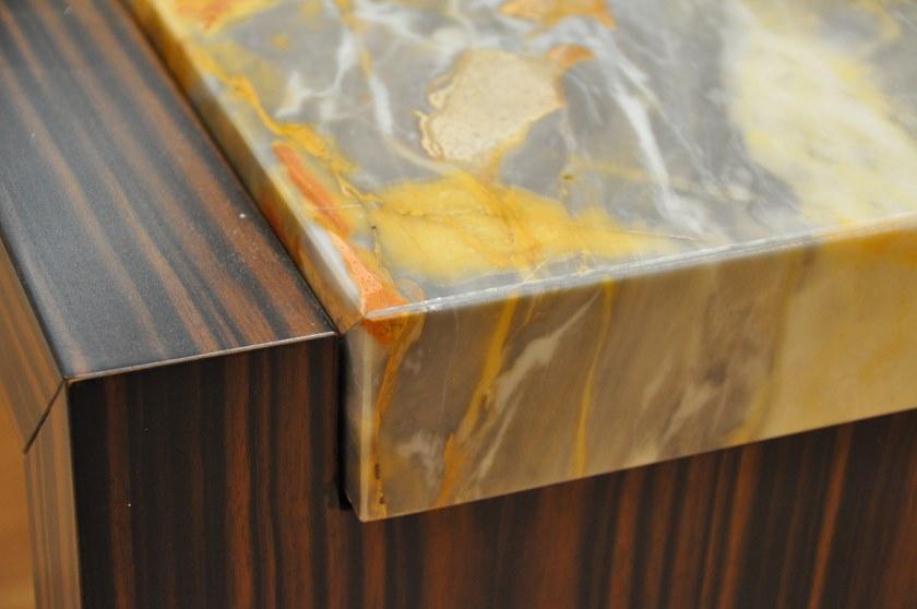 Arnaboldi Interiors Низкий прямоугольный журнальный столик из черного дерева и мрамора sun-id-1389832 - Вид №4