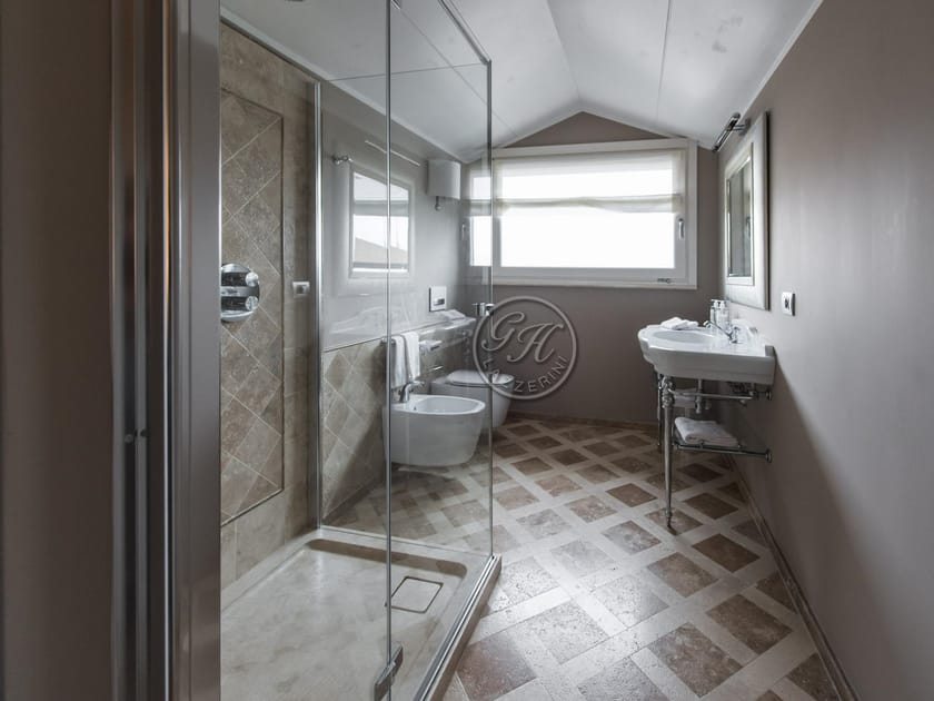 Стеклянная угловая душевая кабина с индивидуальной пластиной GH LAZZERINI Box doccia 5 ARCH-00088407