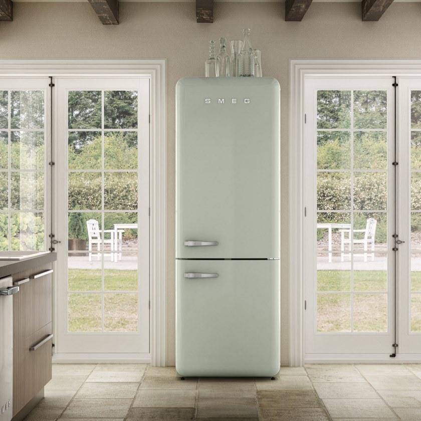 Smeg Комбинированный отдельно стоящий холодильник класса а ++ Smeg 50's style sun-id-1481408 - Вид №5