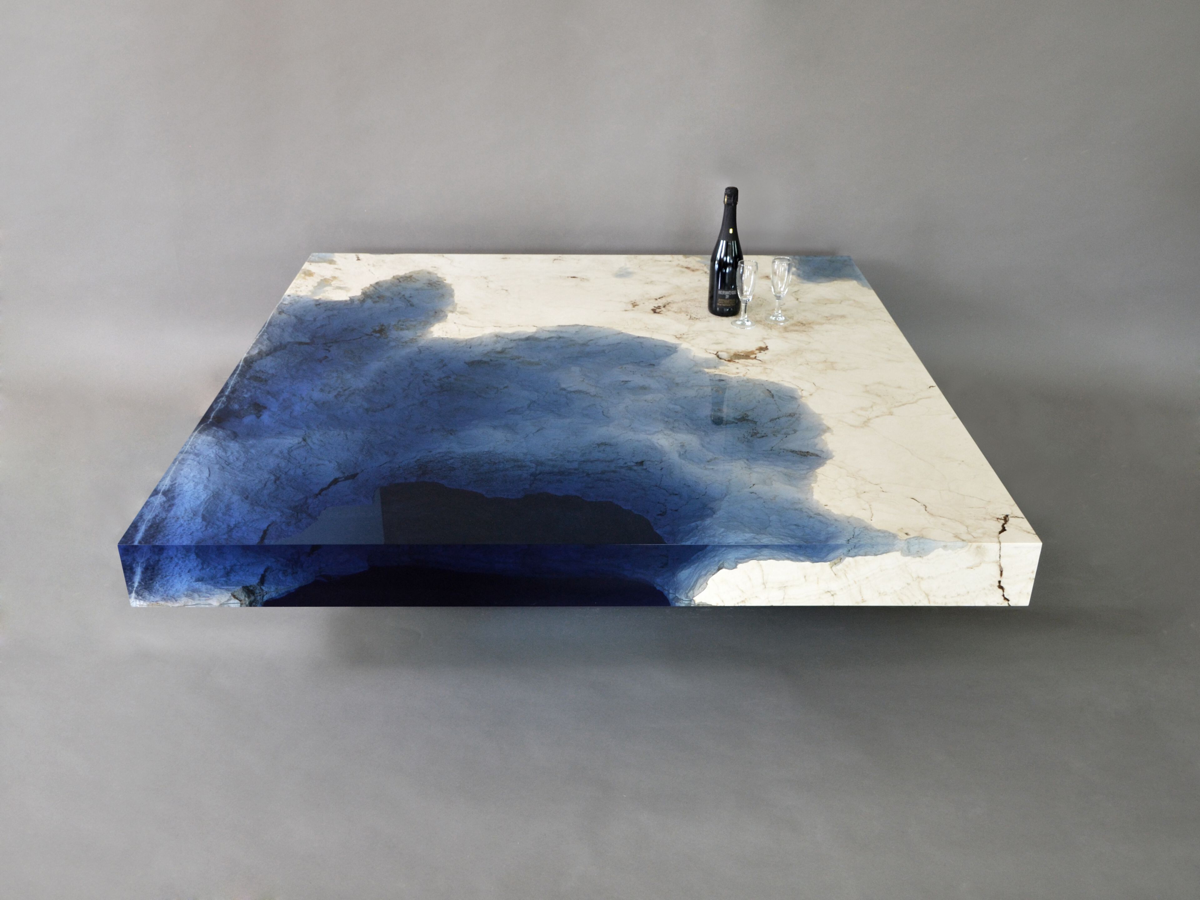 Журнальный столик из травертина от Rapolano alcarol Bedrock ARCH-00005371 - Вид №1