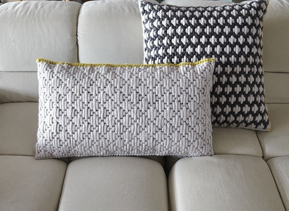 006092 Подушка Dark grey - White 60x35 GAN Silai Silaï