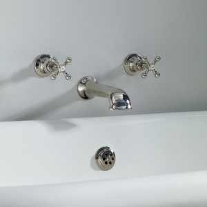 5-02-631 Смеситель для ванны настенный Soho - 195мм Soho The water monopoly