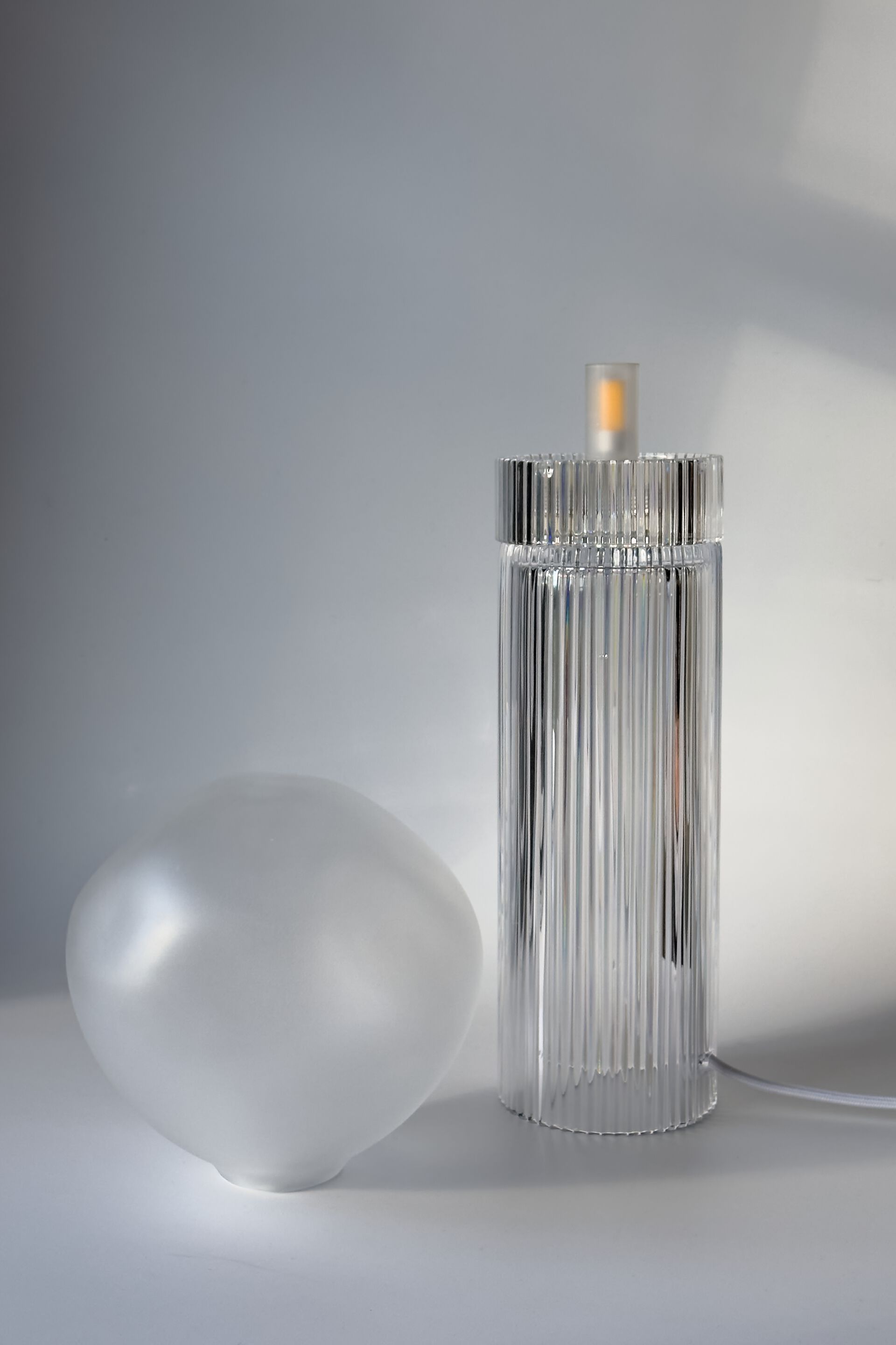 Настольная лампа из дутого стекла Studio Bojola ONNA+NUVOLA ICED ARCH-00077331 - Вид №2