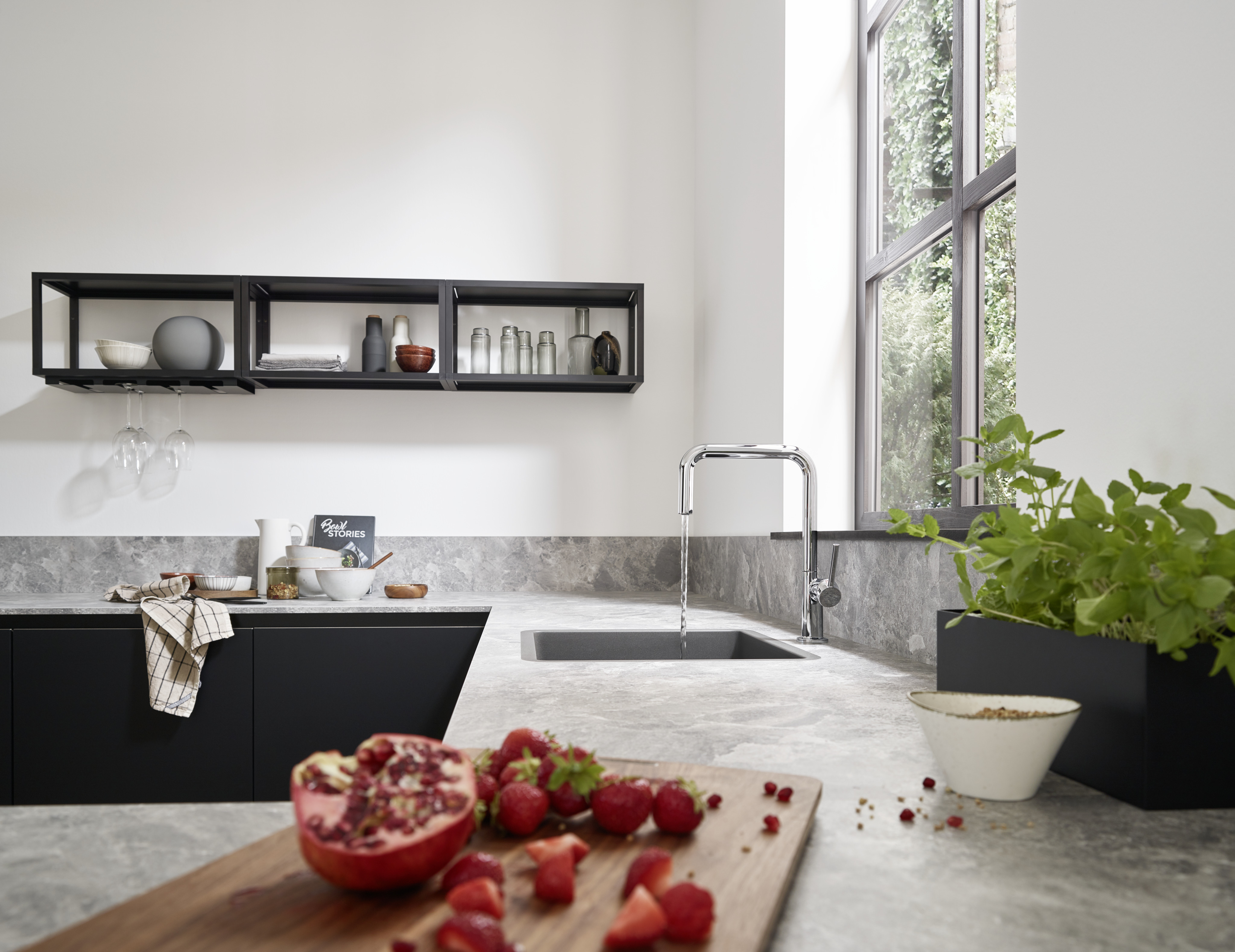 40961000 F16 Доска разделочная дуб Hansgrohe  - Вид №1