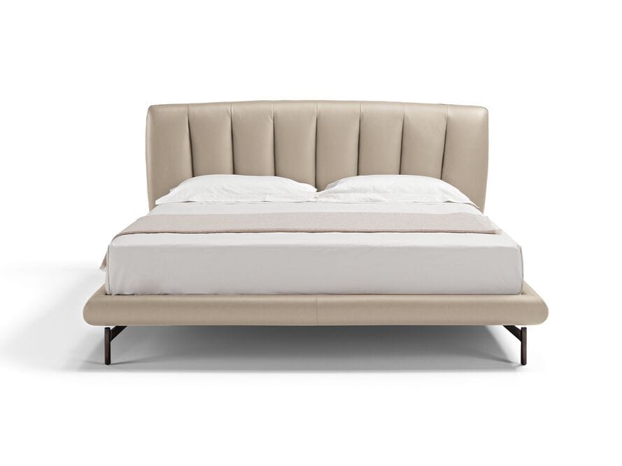 Кожаная двуспальная кровать с мягким изголовьем Max Divani Perla ARCH-00128673 - Вид №1