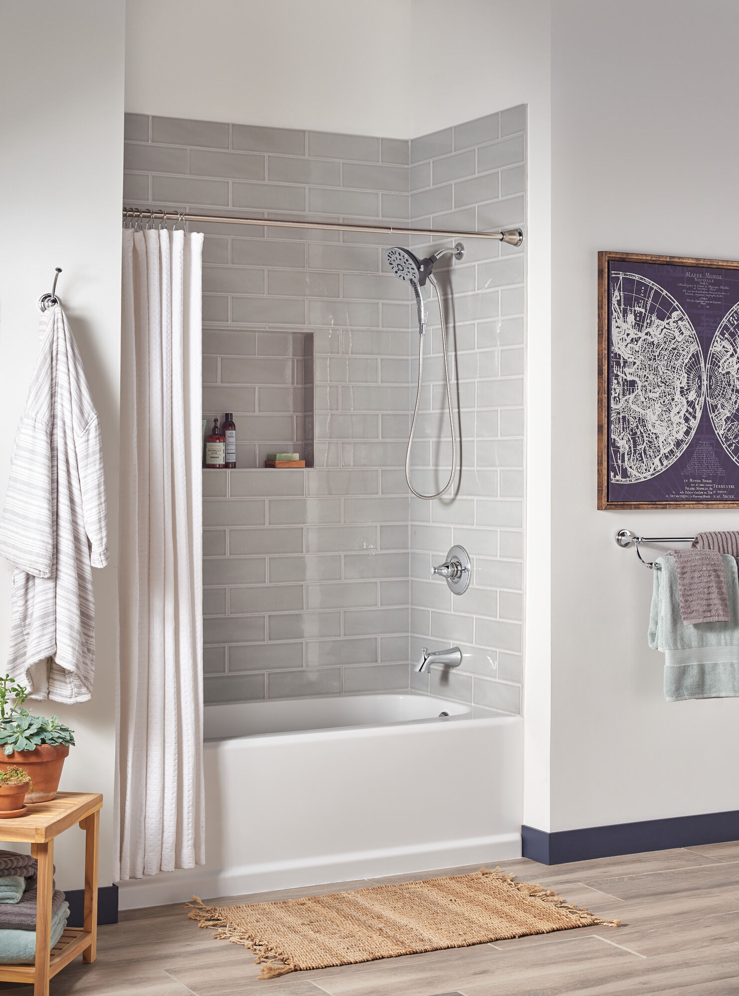 75505 H2Okinetic® In2ition® Душ два в одном с 5 настройками Delta Faucet Delta Хром - Вид №4