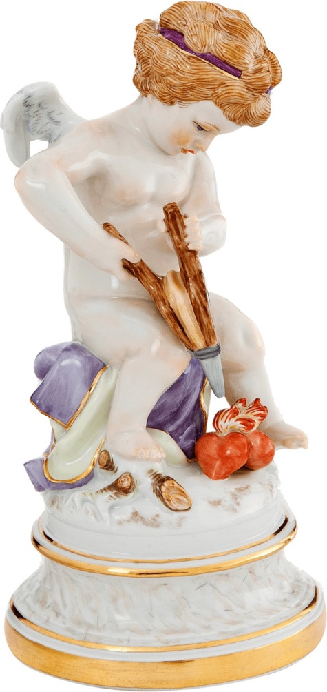 10550887 Meissen Фигурка Meissen "Купидон, разжигающий огонь в сердцах" (Генрих Швабе, 1877-1880) 18,5см, п/к Фарфор, Керамика 