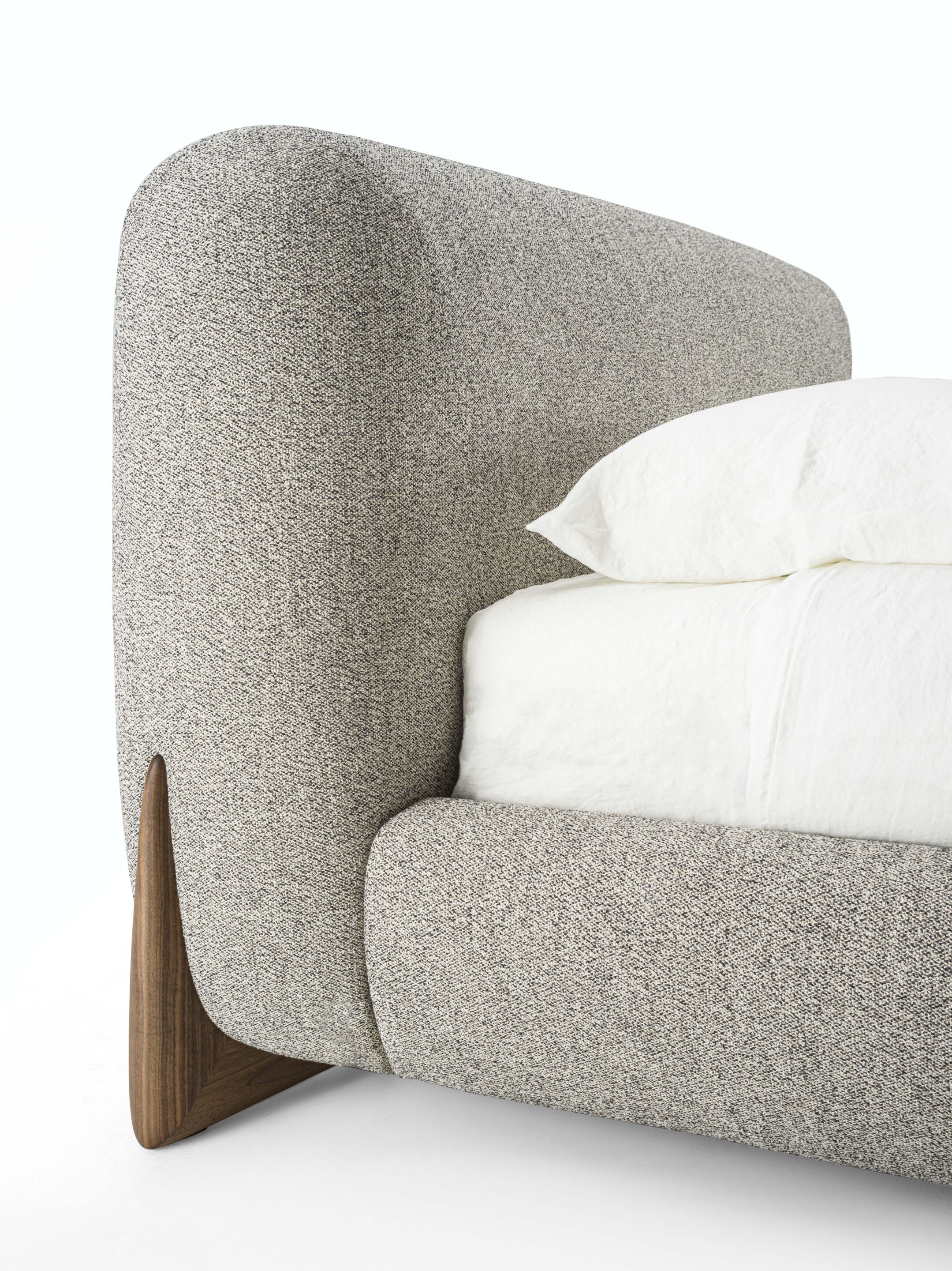 Деревянная двуспальная кровать с мягким изголовьем Porada Soul ARCH-00093084 - Вид №2