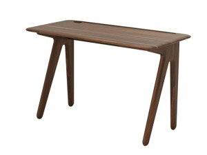 Деревянный стол