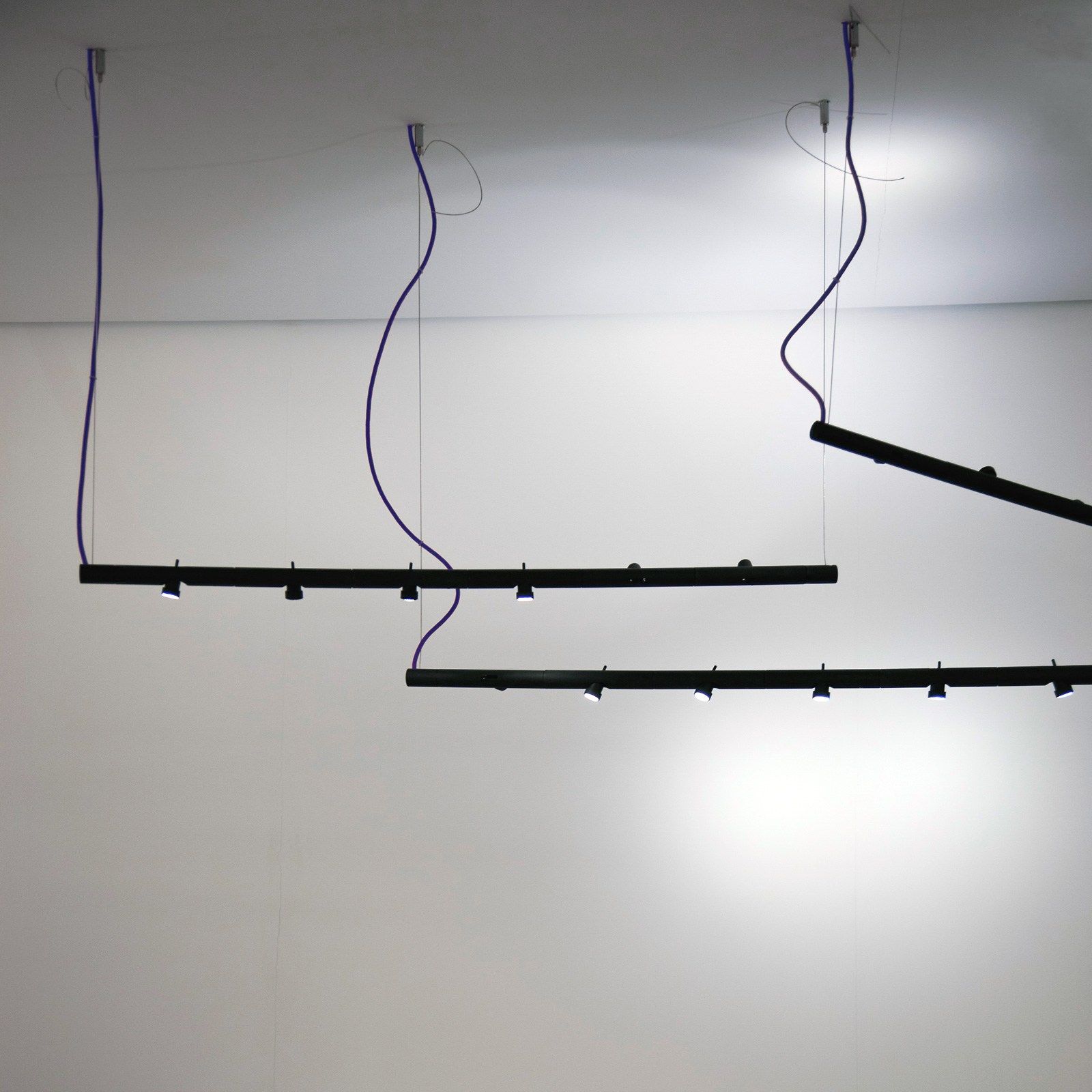 Алюминиевый светодиодный подвесной светильник Martinelli Luce колибри ARCH-00075445 - Вид №1