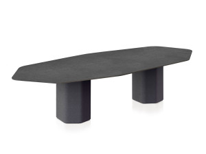 Бетонный садовый стол