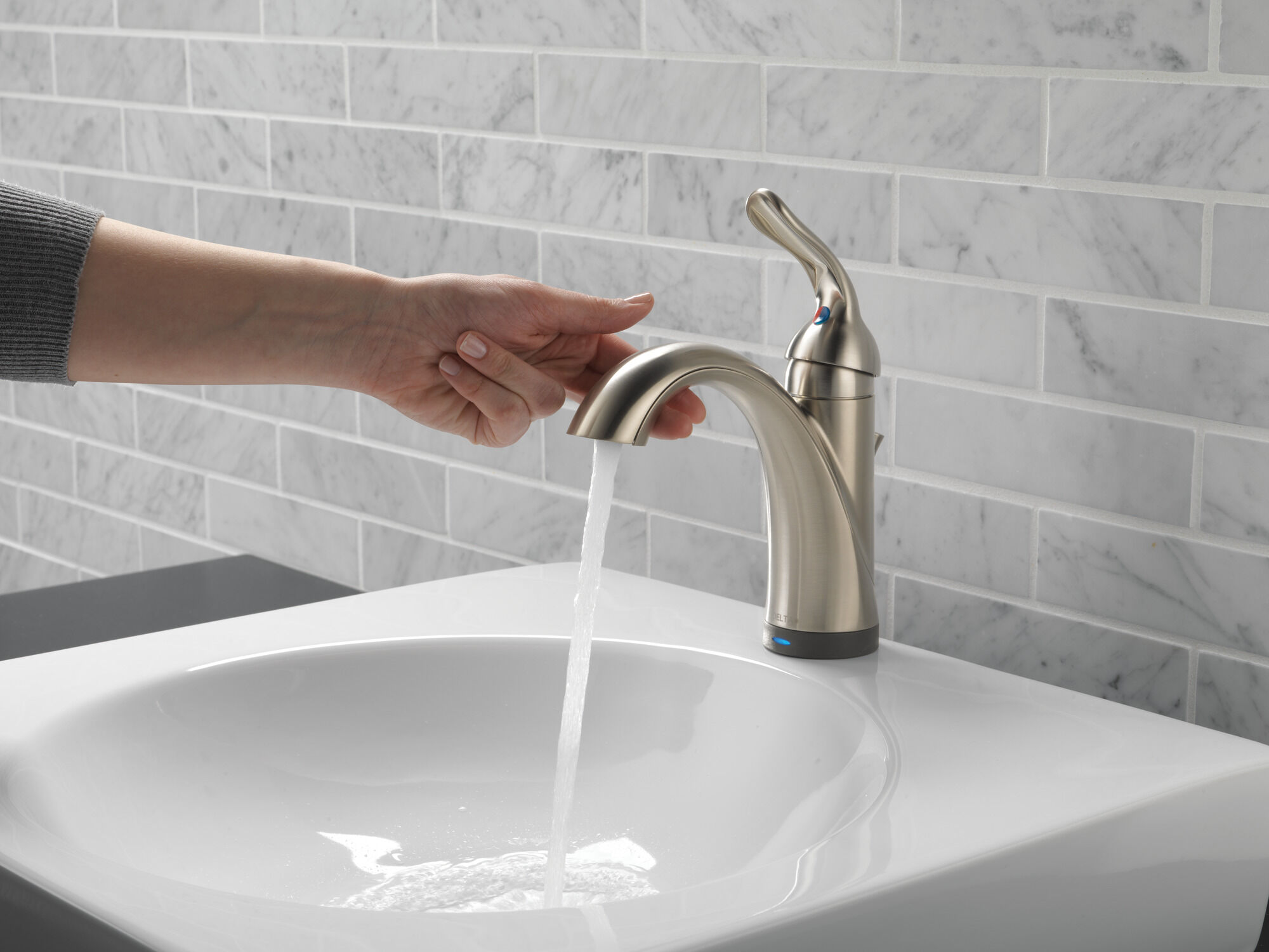 538T-SS-DST Смеситель для ванной с одной ручкой с технологией Touch2O.xt® Delta Faucet Lahara Нержавеющая сталь  - Вид №11