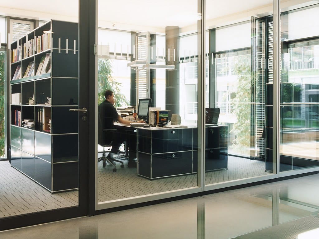 Металлический модульный высокий офисный шкаф USM USM Haller System ARCH-00040243 - Вид №3